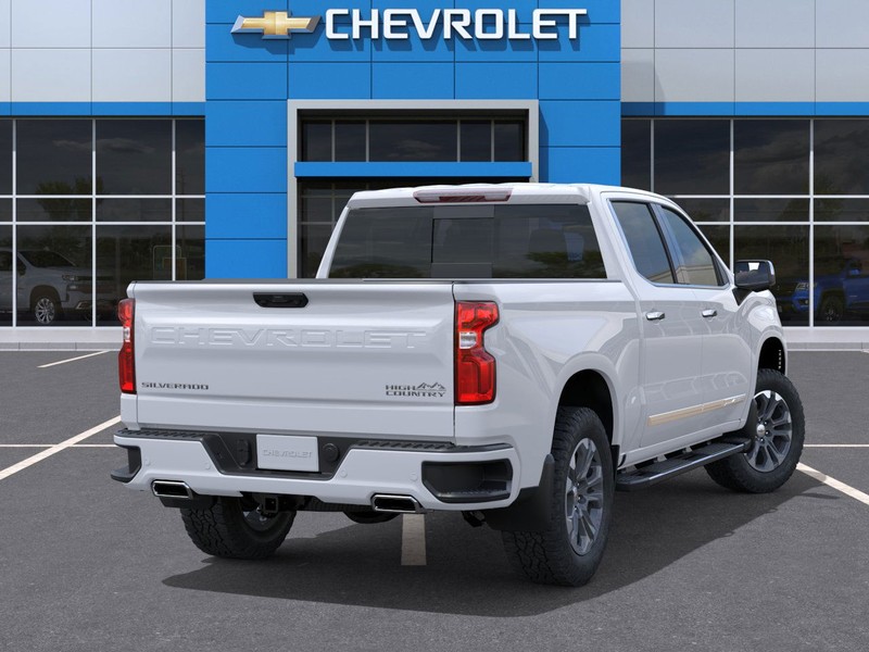 Chevrolet Silverado 1500 Vehicle Full-screen Gallery Image 4