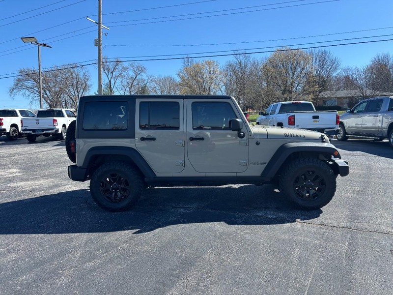 Jeep Wrangler JK Unlimited Vehicle Full-screen Gallery Image 6