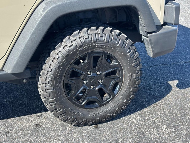 Jeep Wrangler JK Unlimited Vehicle Full-screen Gallery Image 9