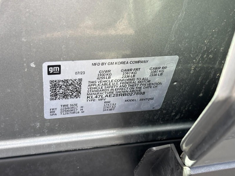 Buick Envista Vehicle Full-screen Gallery Image 23