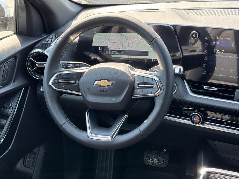 Chevrolet Equinox Vehicle Full-screen Gallery Image 7