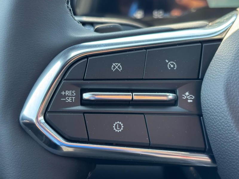 Chevrolet Equinox Vehicle Full-screen Gallery Image 12