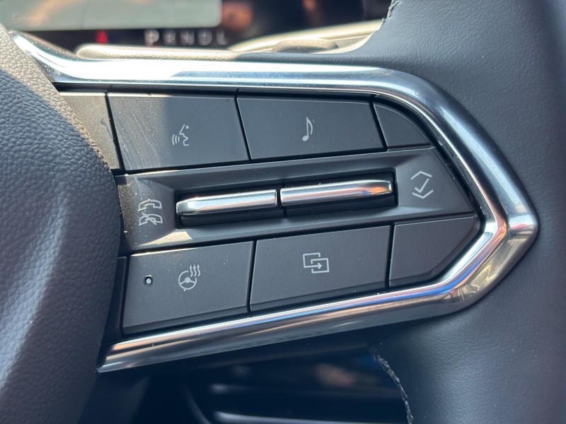 Chevrolet Equinox Vehicle Full-screen Gallery Image 13