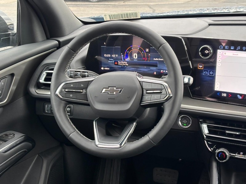 Chevrolet Traverse Vehicle Full-screen Gallery Image 8