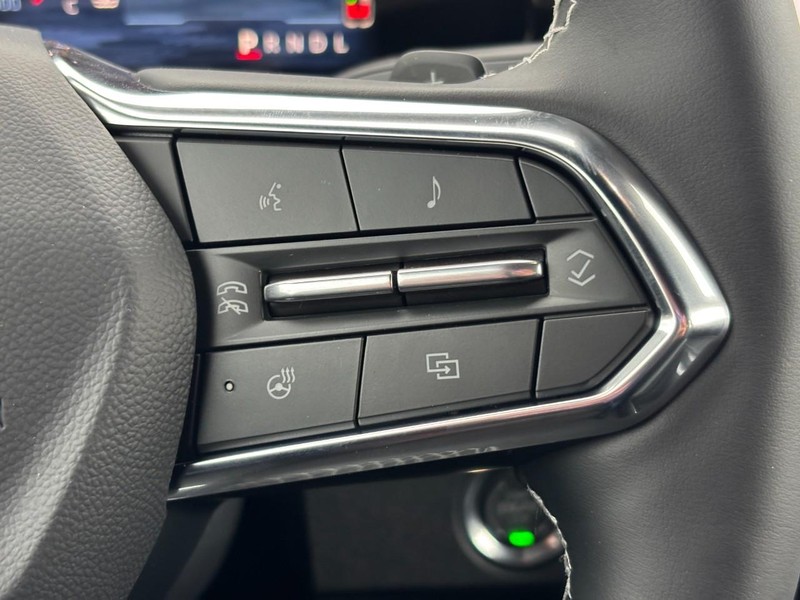 Chevrolet Traverse Vehicle Full-screen Gallery Image 14
