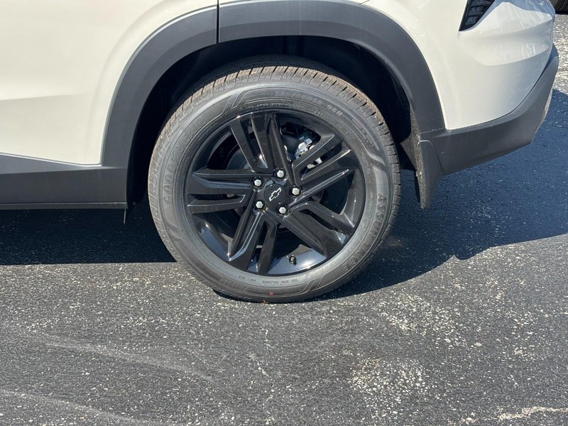 Chevrolet Trax Vehicle Full-screen Gallery Image 4
