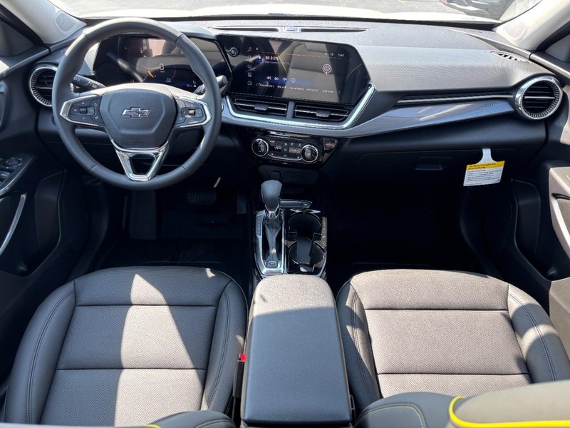 Chevrolet Trax Vehicle Full-screen Gallery Image 6