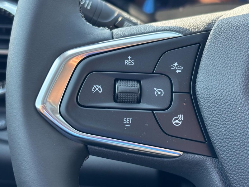 Chevrolet Trax Vehicle Full-screen Gallery Image 12