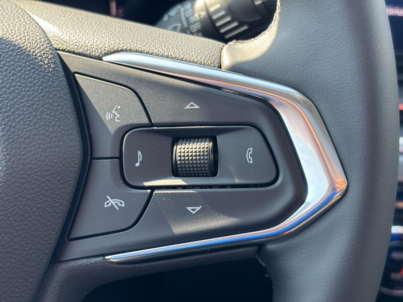 Chevrolet Trax Vehicle Full-screen Gallery Image 13