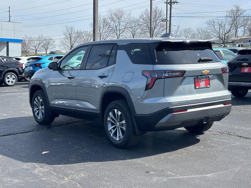 Chevrolet Equinox Vehicle Full-screen Gallery Image 3