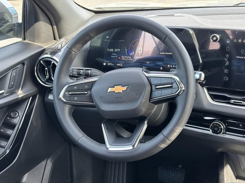 Chevrolet Equinox Vehicle Full-screen Gallery Image 7