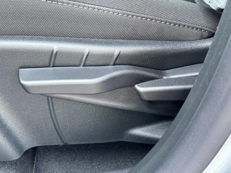 Chevrolet Equinox Vehicle Full-screen Gallery Image 10