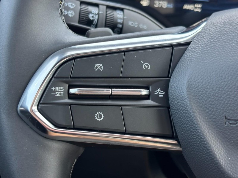 Chevrolet Equinox Vehicle Full-screen Gallery Image 12