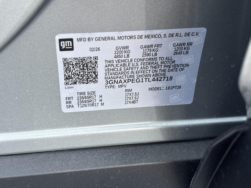 Chevrolet Equinox Vehicle Full-screen Gallery Image 19