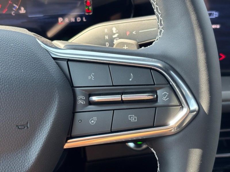 Chevrolet Traverse Vehicle Full-screen Gallery Image 14