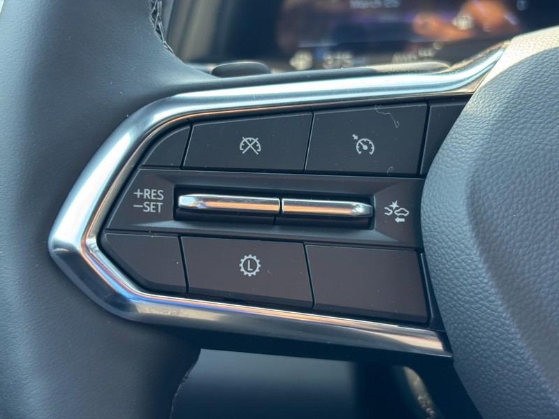 Chevrolet Equinox Vehicle Full-screen Gallery Image 12