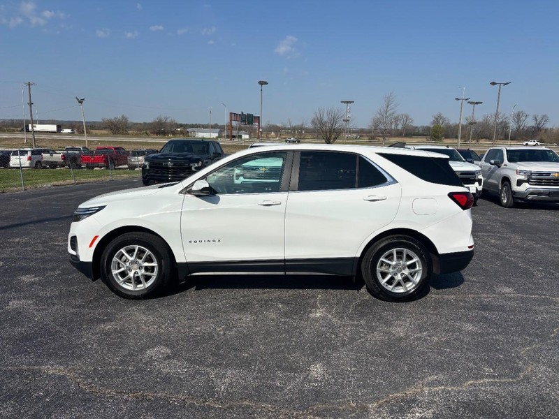 Chevrolet Equinox Vehicle Full-screen Gallery Image 2