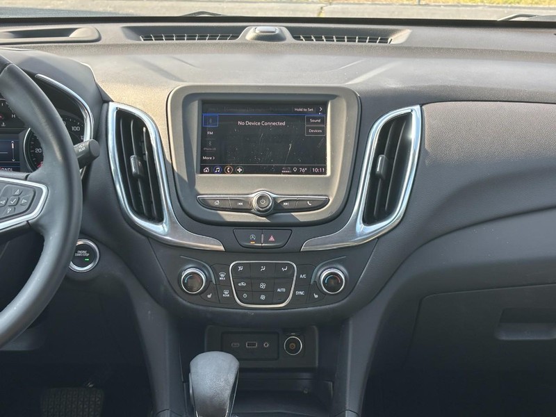 Chevrolet Equinox Vehicle Full-screen Gallery Image 13