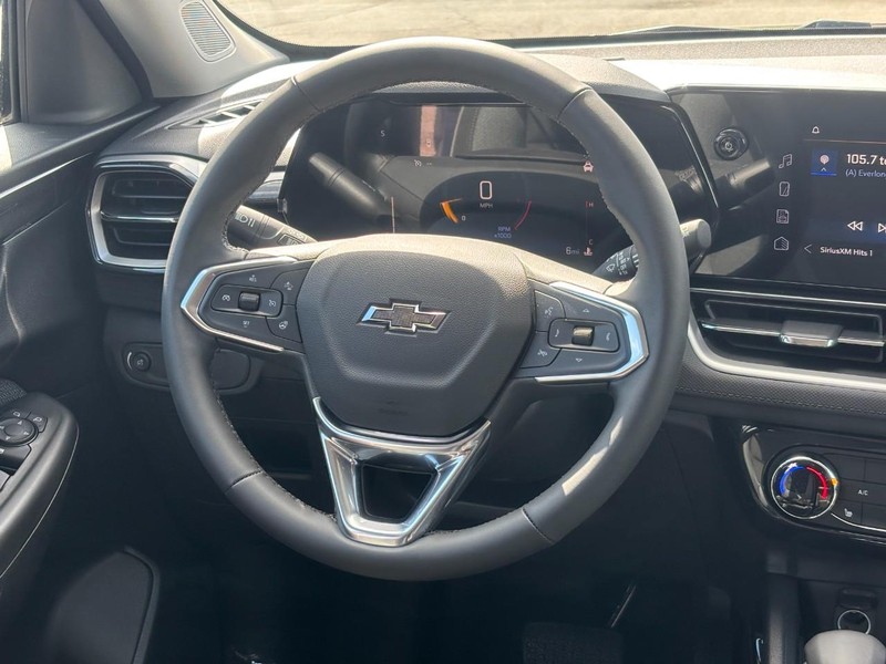 Chevrolet TrailBlazer Vehicle Full-screen Gallery Image 7