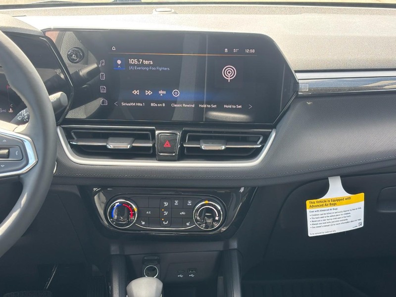 Chevrolet TrailBlazer Vehicle Full-screen Gallery Image 8