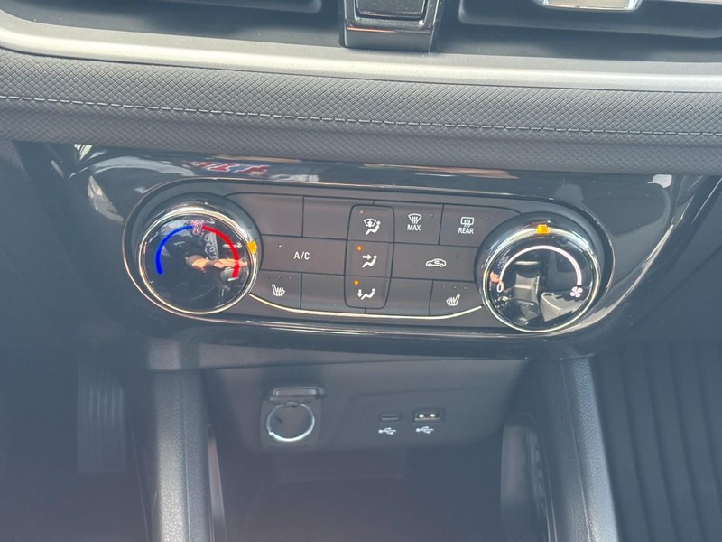 Chevrolet TrailBlazer Vehicle Full-screen Gallery Image 17
