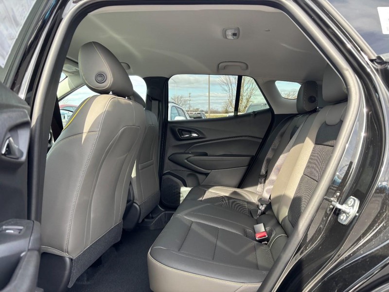 Chevrolet Trax Vehicle Full-screen Gallery Image 5