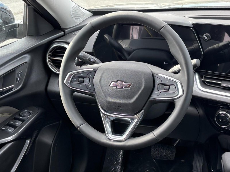 Chevrolet Trax Vehicle Full-screen Gallery Image 7