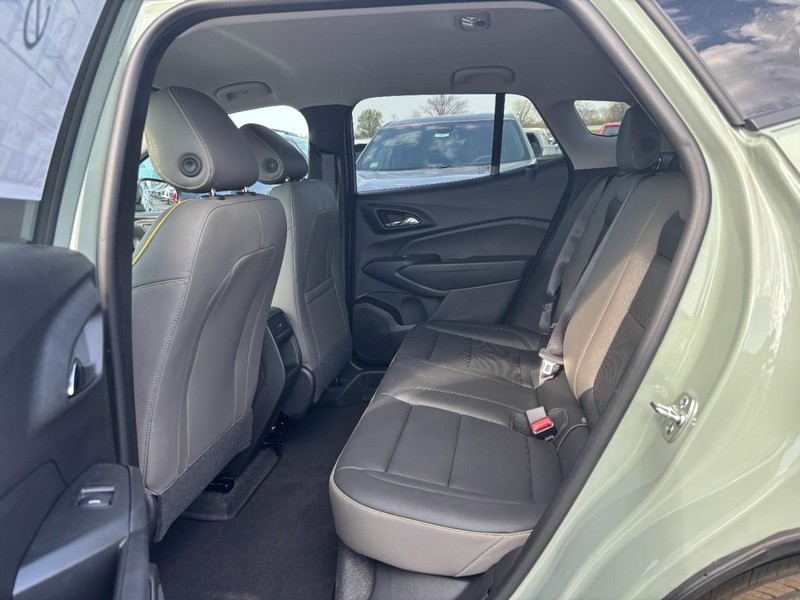Chevrolet Trax Vehicle Full-screen Gallery Image 5