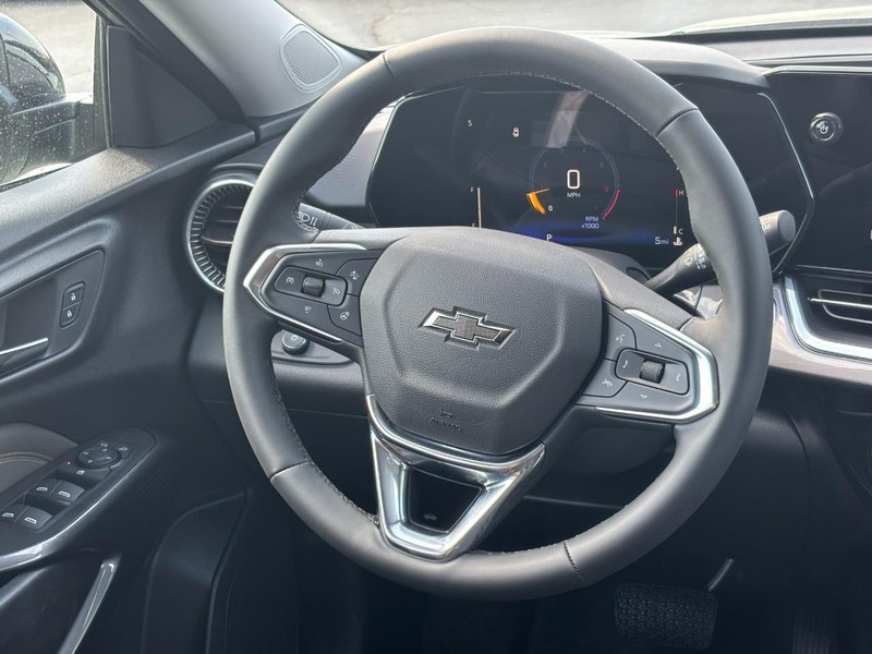 Chevrolet Trax Vehicle Full-screen Gallery Image 7