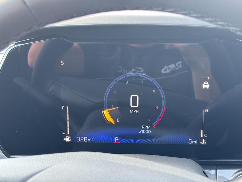 Chevrolet Trax Vehicle Full-screen Gallery Image 14