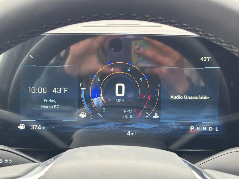 Chevrolet Equinox Vehicle Full-screen Gallery Image 14