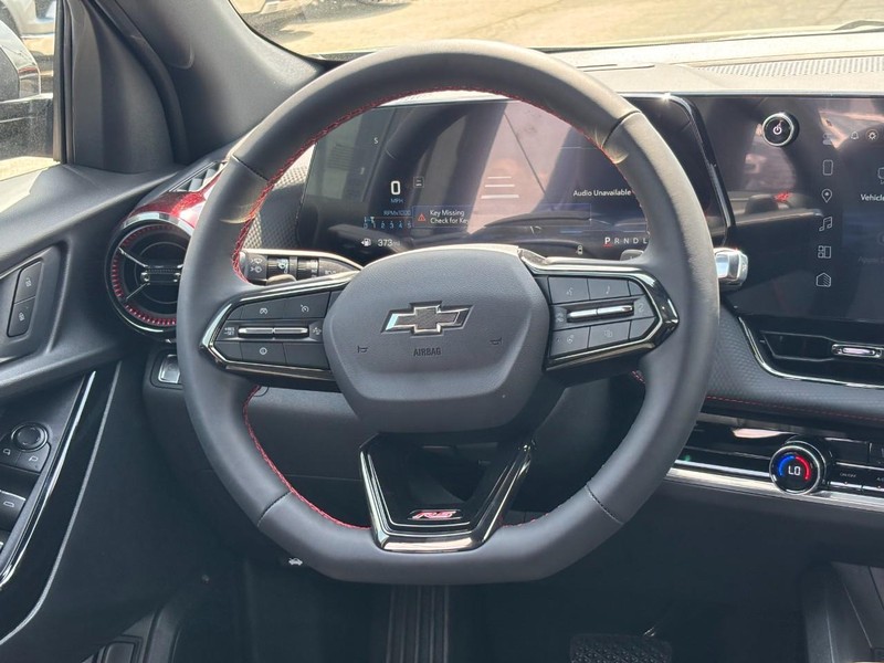 Chevrolet Equinox Vehicle Full-screen Gallery Image 7