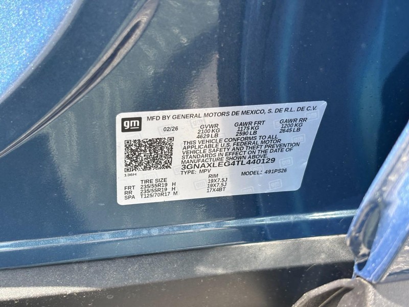 Chevrolet Equinox Vehicle Full-screen Gallery Image 19