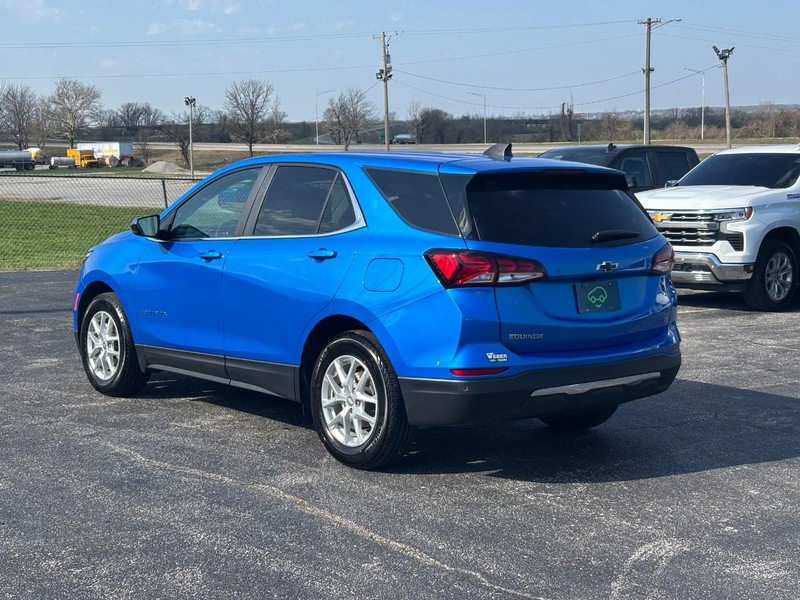 Chevrolet Equinox Vehicle Full-screen Gallery Image 3