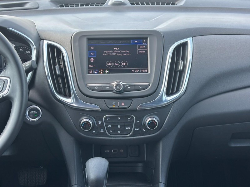 Chevrolet Equinox Vehicle Full-screen Gallery Image 13