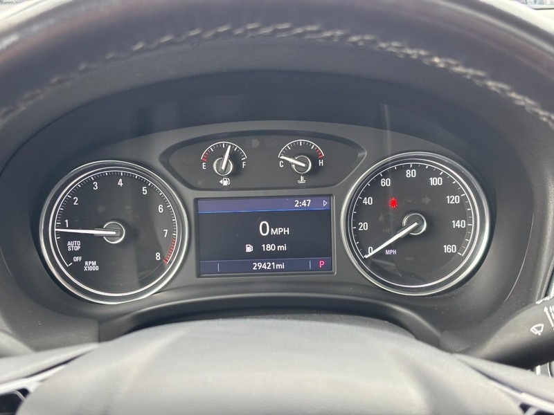 Buick Enclave Vehicle Full-screen Gallery Image 20