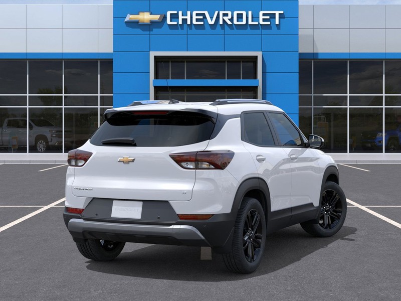 Chevrolet Trailblazer Vehicle Full-screen Gallery Image 4