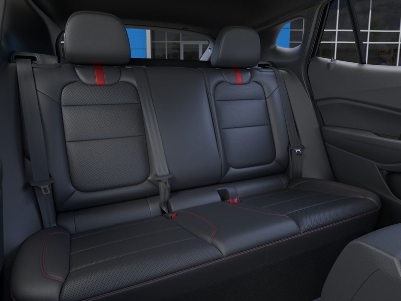 Chevrolet Trax Vehicle Full-screen Gallery Image 17