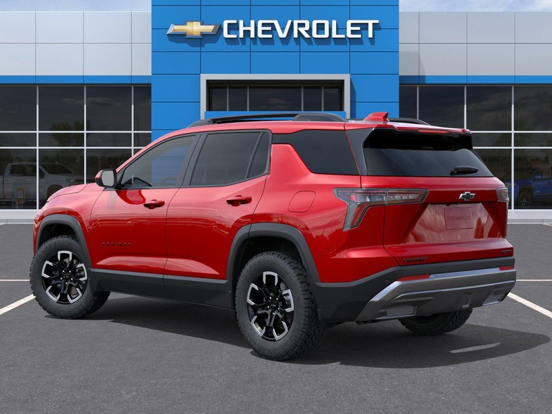 Chevrolet Equinox Vehicle Full-screen Gallery Image 3