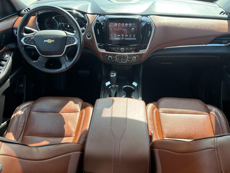 Chevrolet Traverse Vehicle Full-screen Gallery Image 12