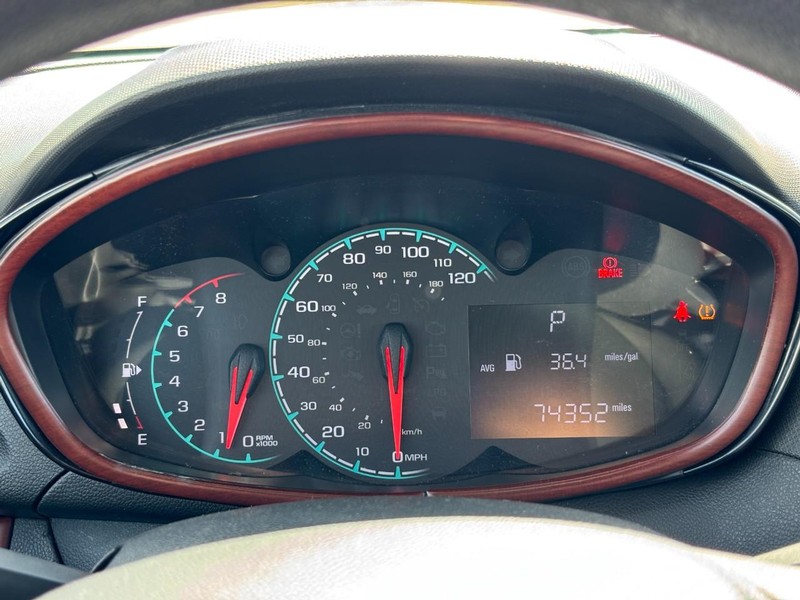 Chevrolet Spark Vehicle Full-screen Gallery Image 17