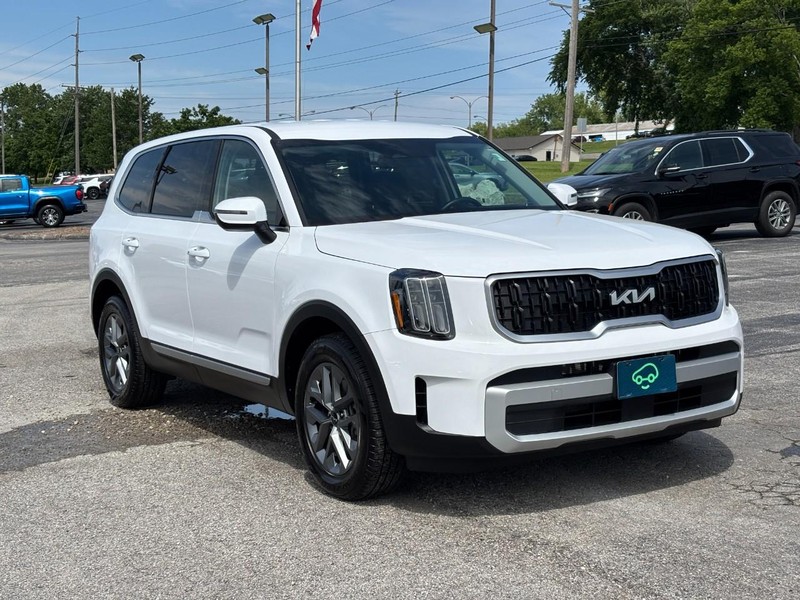 Kia Telluride Vehicle Full-screen Gallery Image 7
