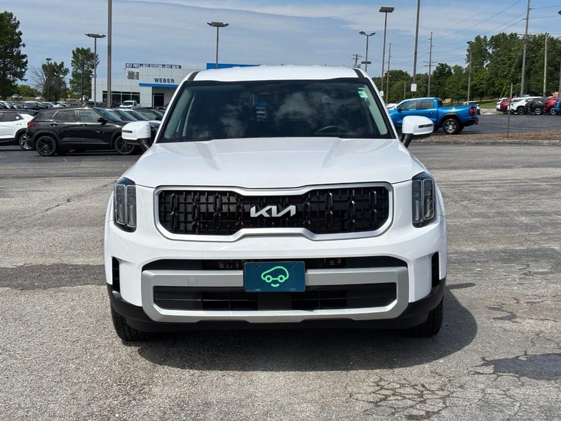 Kia Telluride Vehicle Full-screen Gallery Image 8