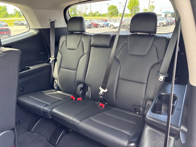Kia Telluride Vehicle Full-screen Gallery Image 10