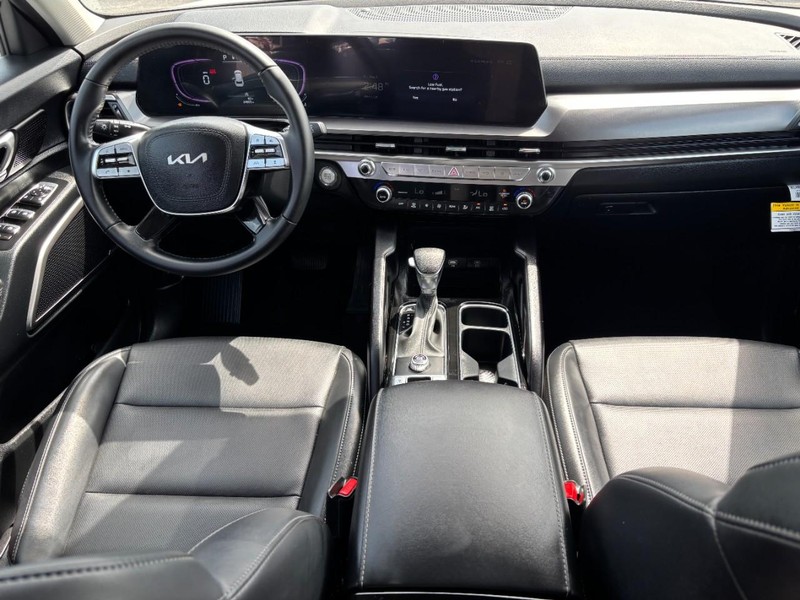 Kia Telluride Vehicle Full-screen Gallery Image 12