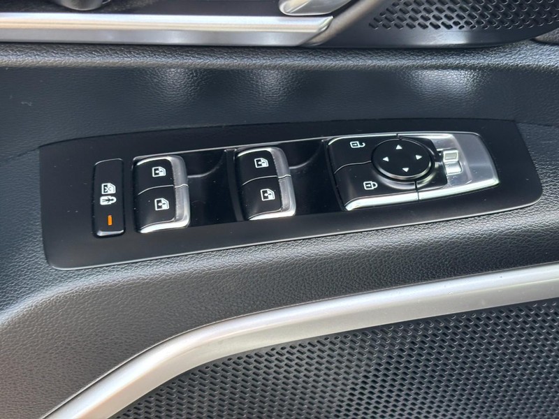 Kia Telluride Vehicle Full-screen Gallery Image 17