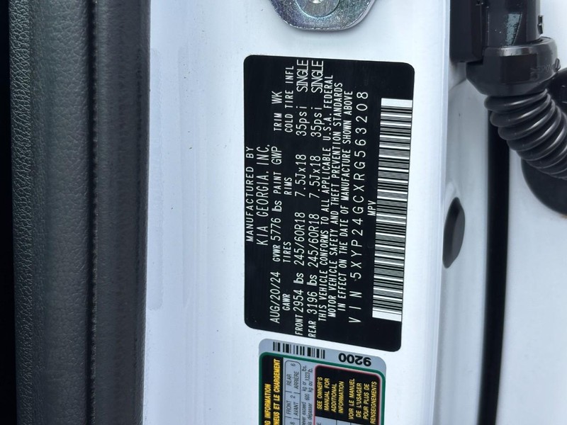 Kia Telluride Vehicle Full-screen Gallery Image 25