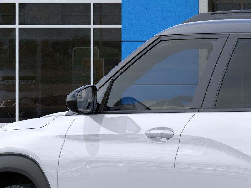 Chevrolet Trailblazer Vehicle Full-screen Gallery Image 12