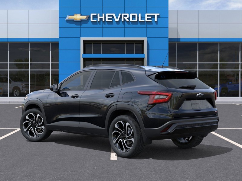 Chevrolet Trax Vehicle Full-screen Gallery Image 3