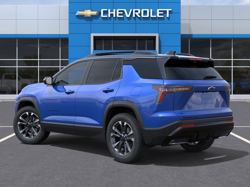 Chevrolet Equinox Vehicle Full-screen Gallery Image 3